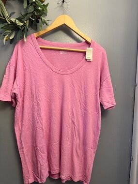 aerie scoop neck short-sleeve tee in pink